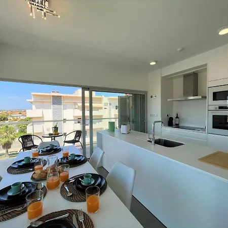 公寓 Panoramic View With Pool By Homing *