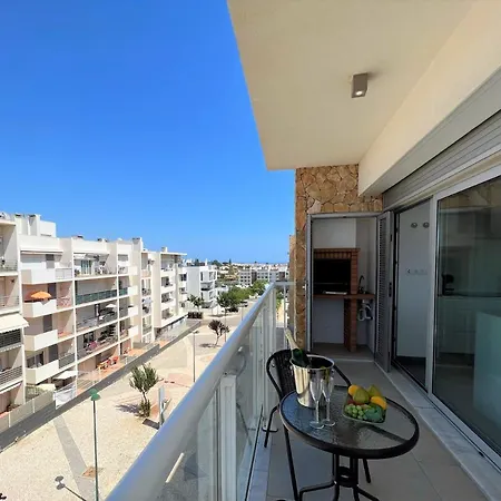Apartment Panoramic View With Pool By Homing